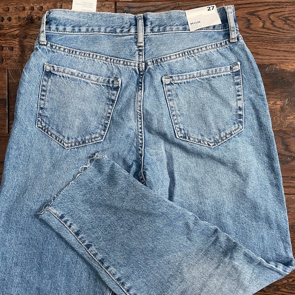 Forever 21 Premium Mom jeans, medium wash - Picture 4 of 5